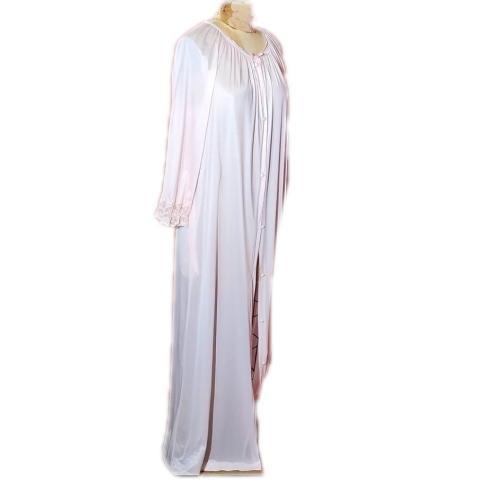 VTG VANITY FAIR  THINGAMAJIG.  Long Pink Robe. Medium